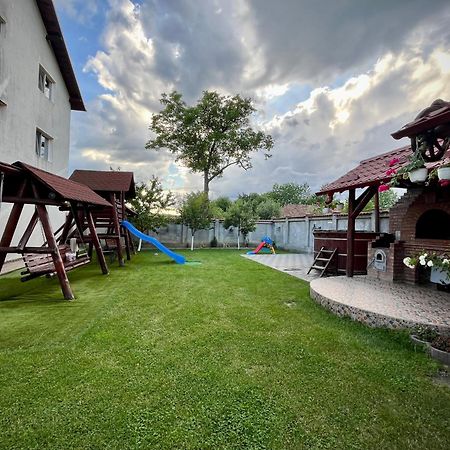 Hotel La Mateo Călimăneşti Esterno foto