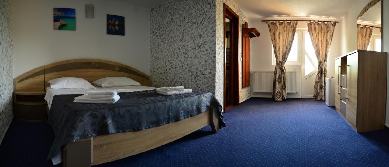 Hotel La Mateo Călimăneşti Esterno foto
