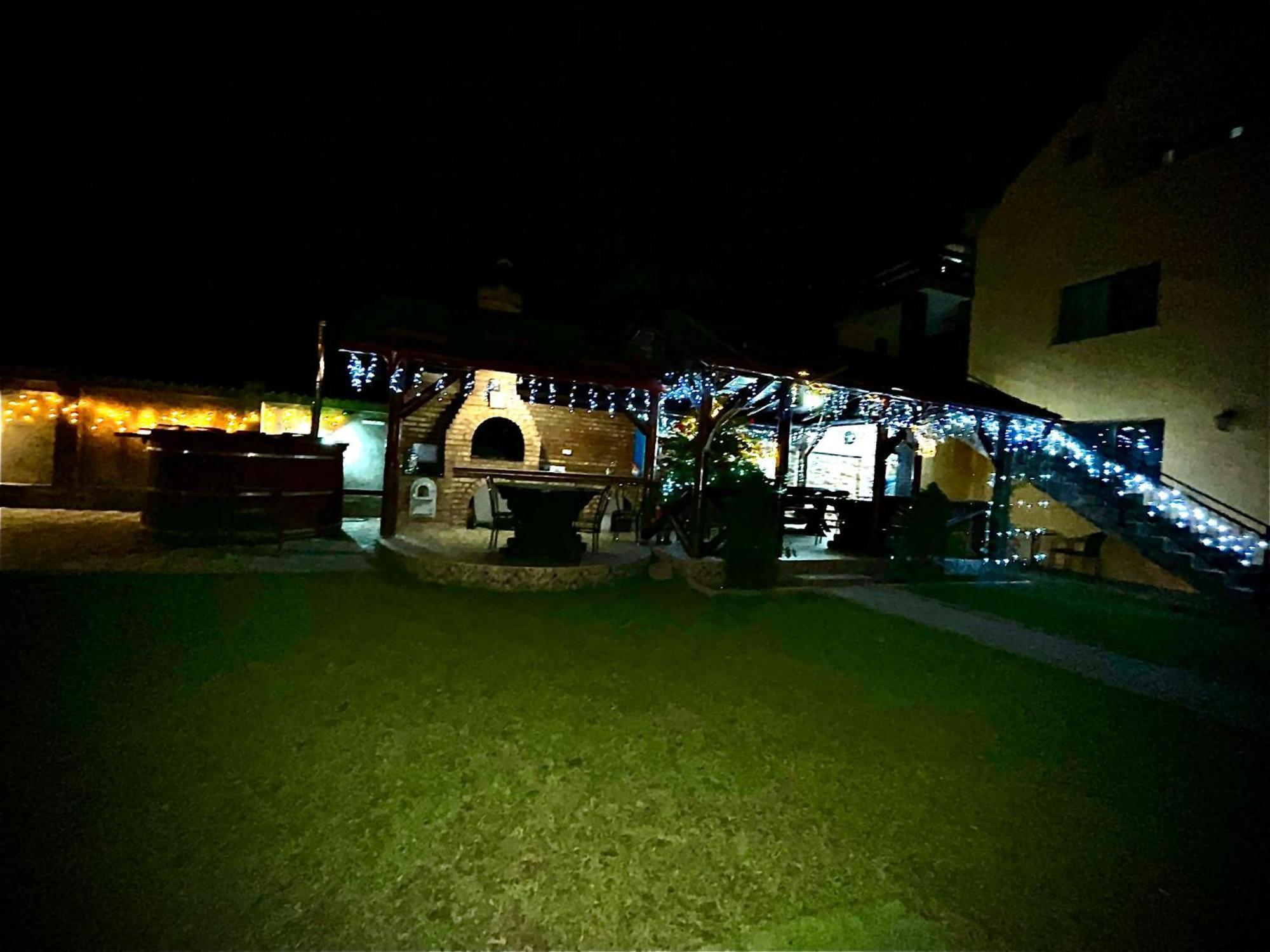 Hotel La Mateo Călimăneşti Esterno foto
