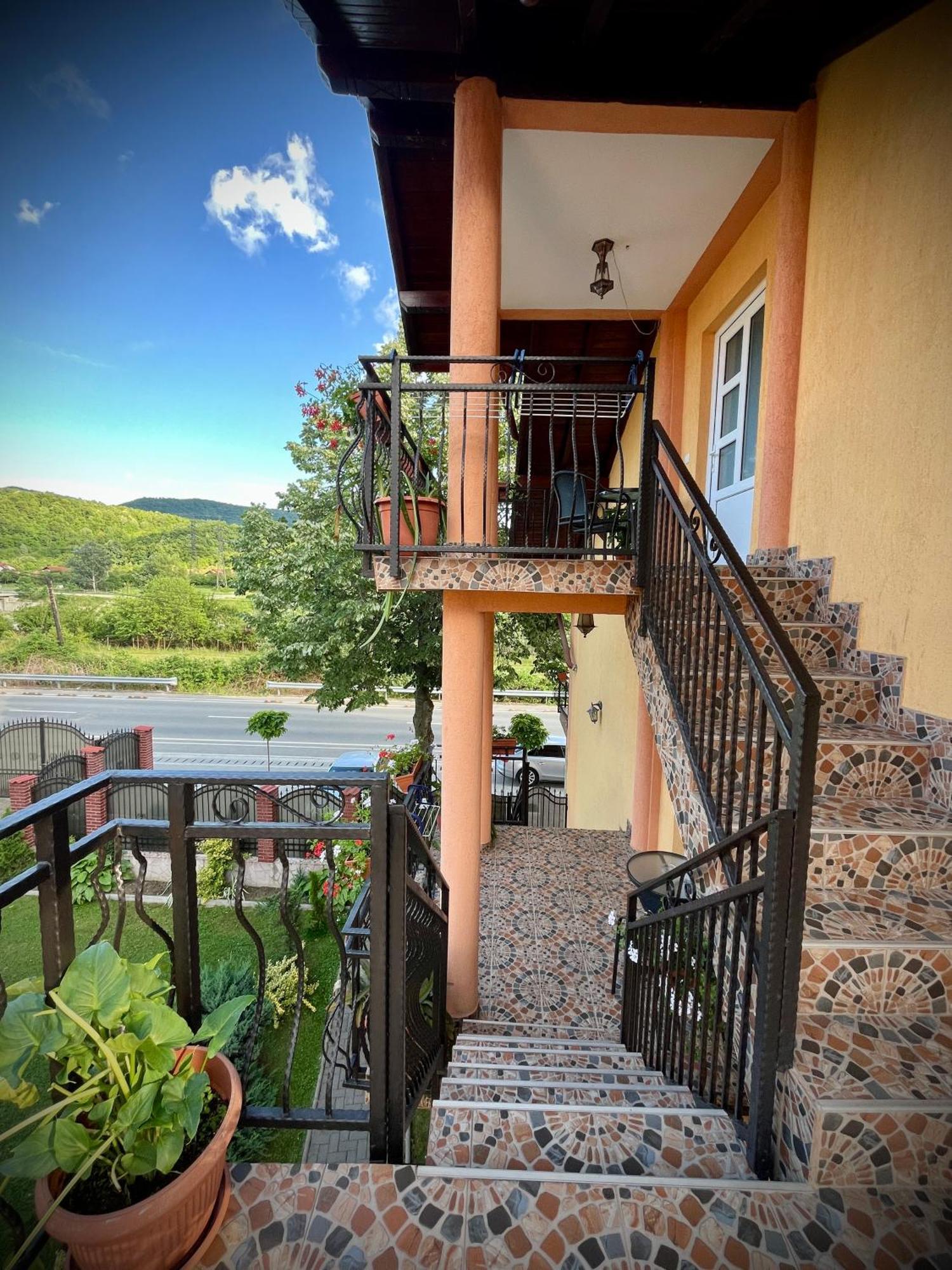 Hotel La Mateo Călimăneşti Esterno foto
