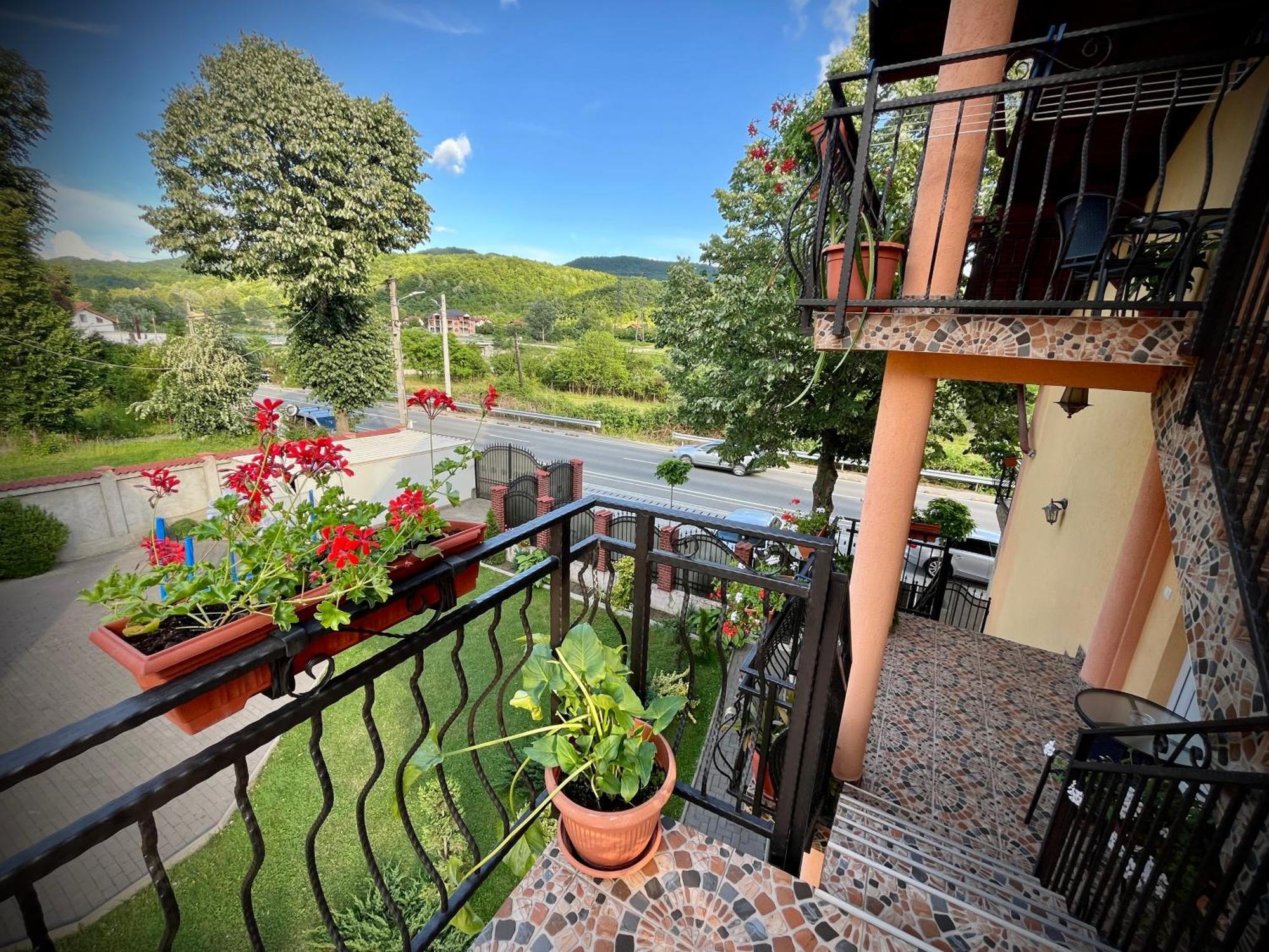Hotel La Mateo Călimăneşti Esterno foto