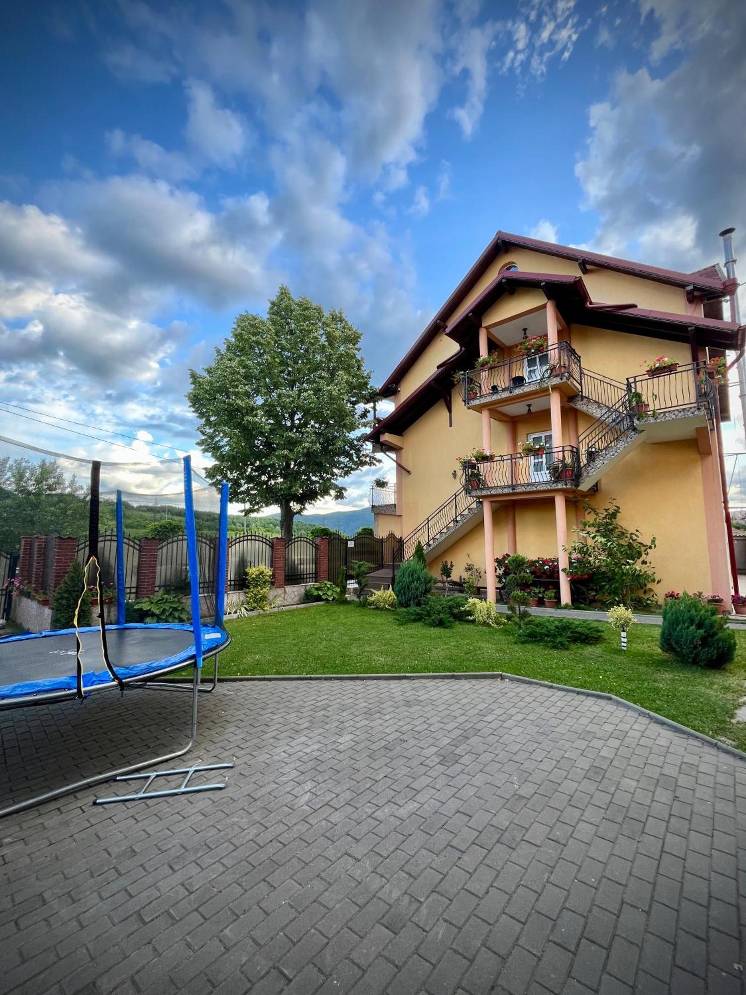 Hotel La Mateo Călimăneşti Esterno foto