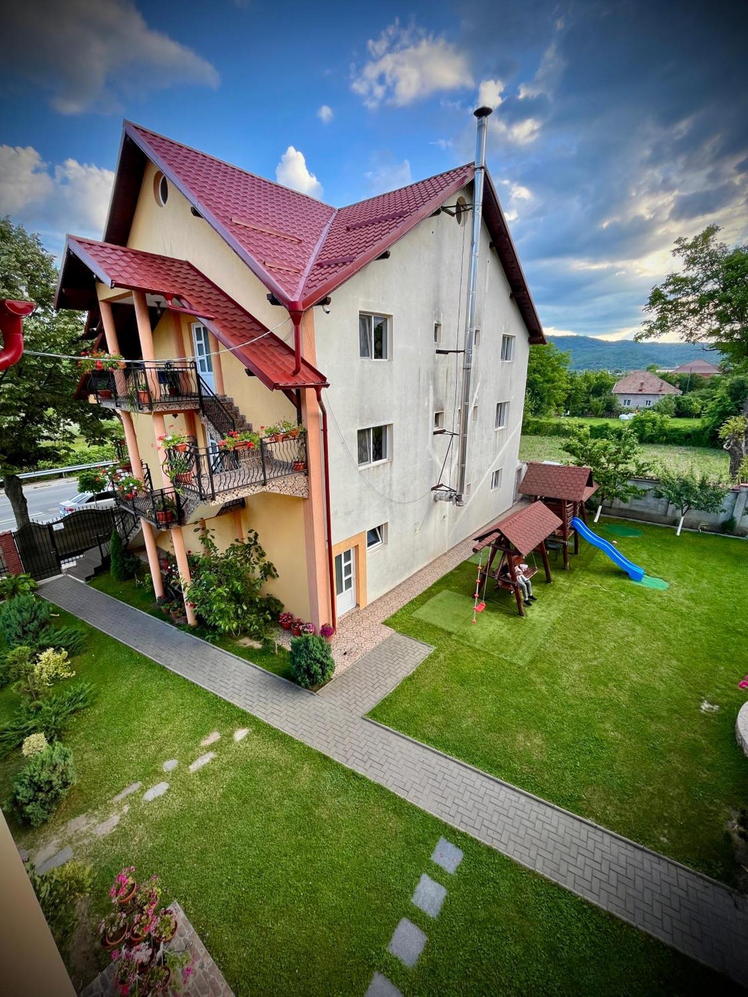 Hotel La Mateo Călimăneşti Esterno foto