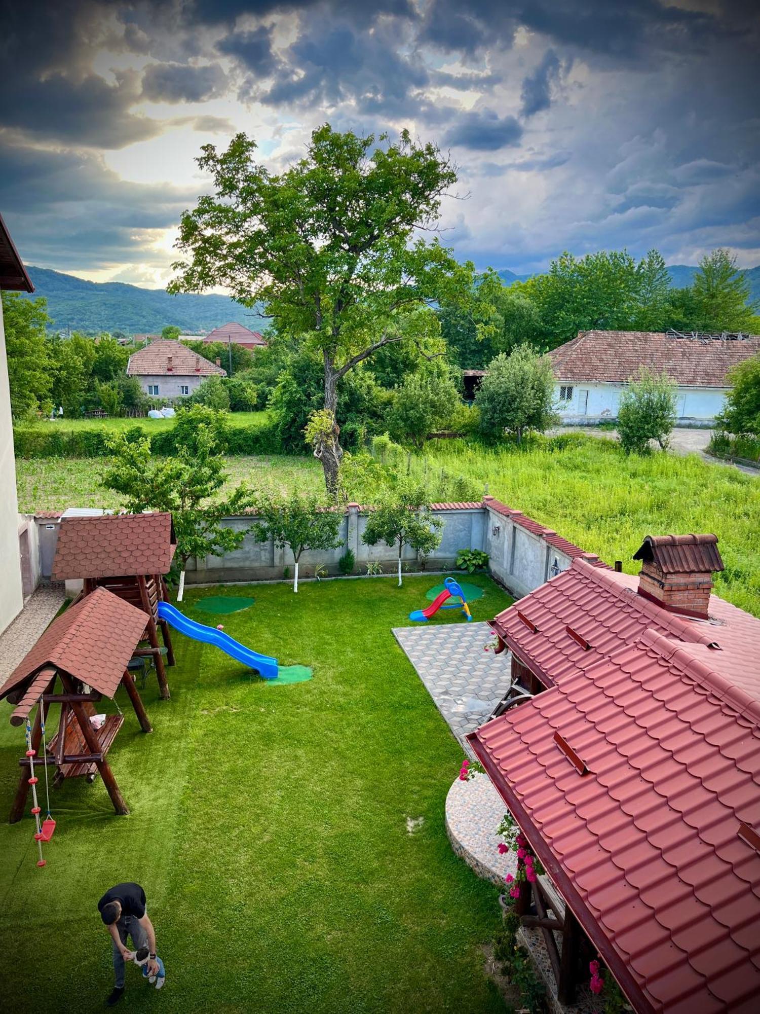 Hotel La Mateo Călimăneşti Esterno foto
