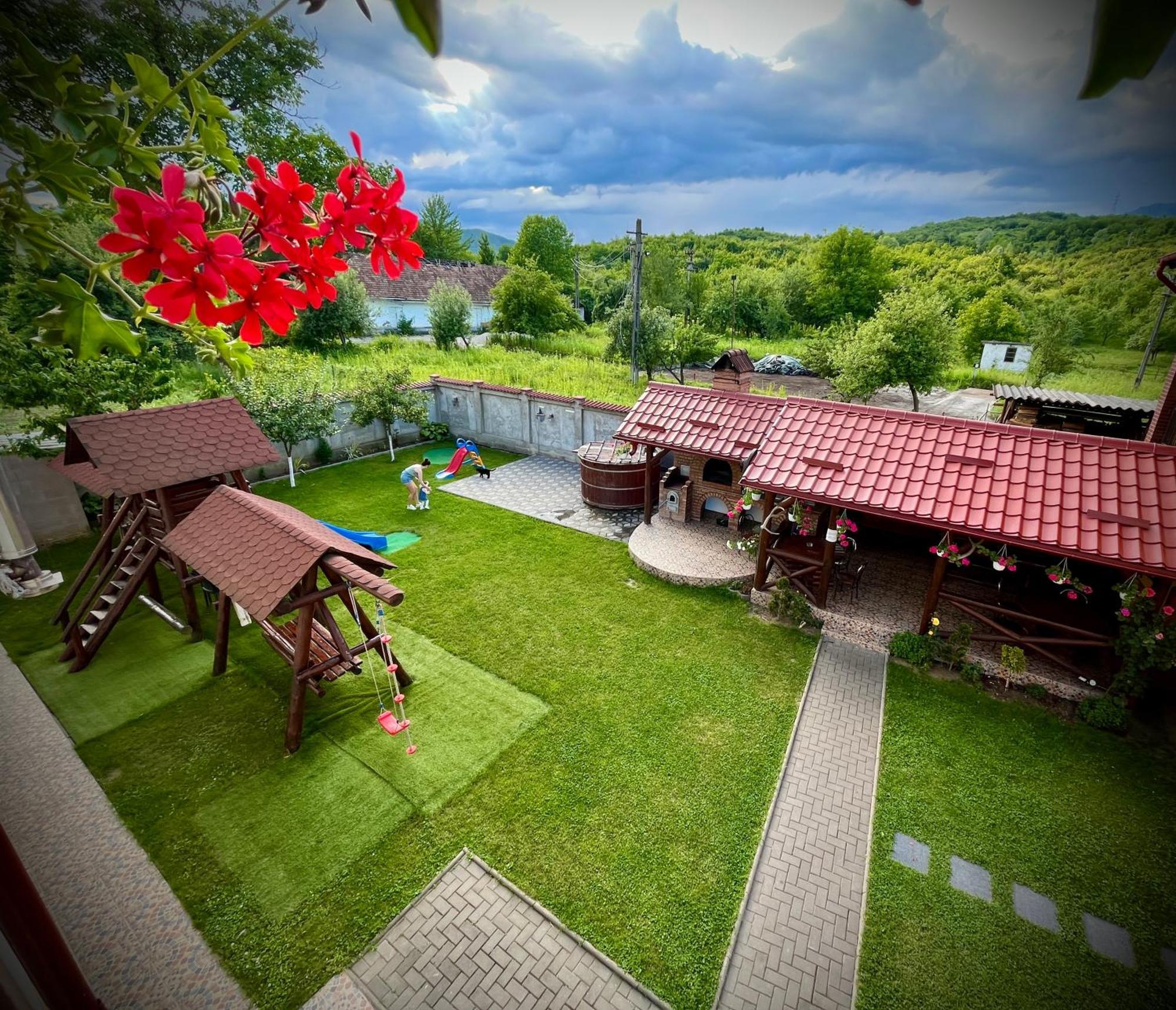 Hotel La Mateo Călimăneşti Esterno foto